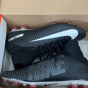 Meet your Posher, Louis